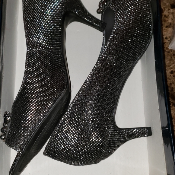 Beutiful 👠 - Picture 2 of 9